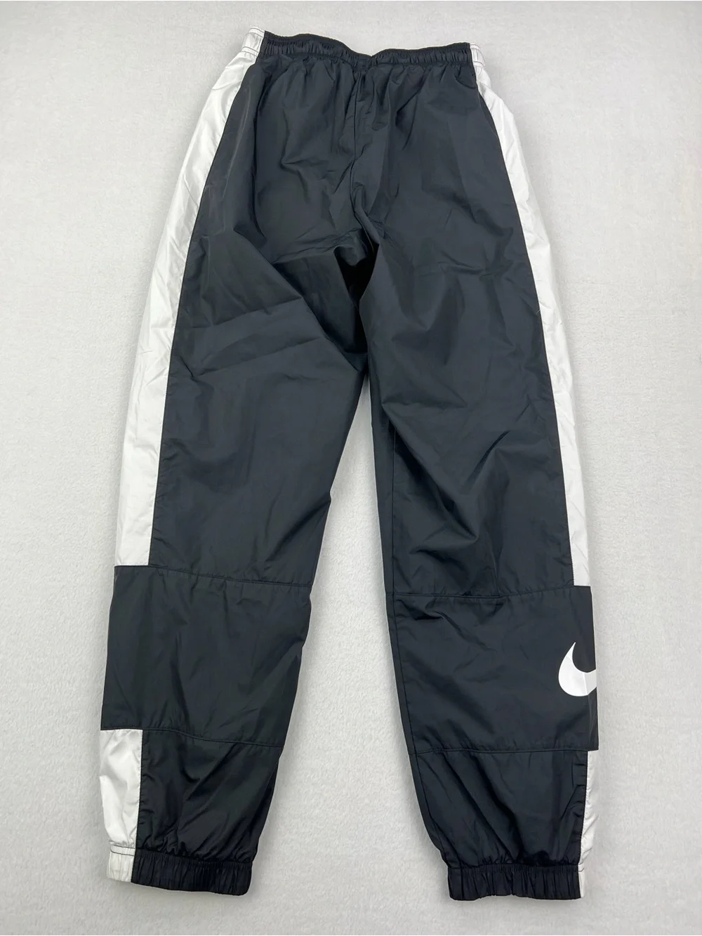 Nike lightweight windbreaker